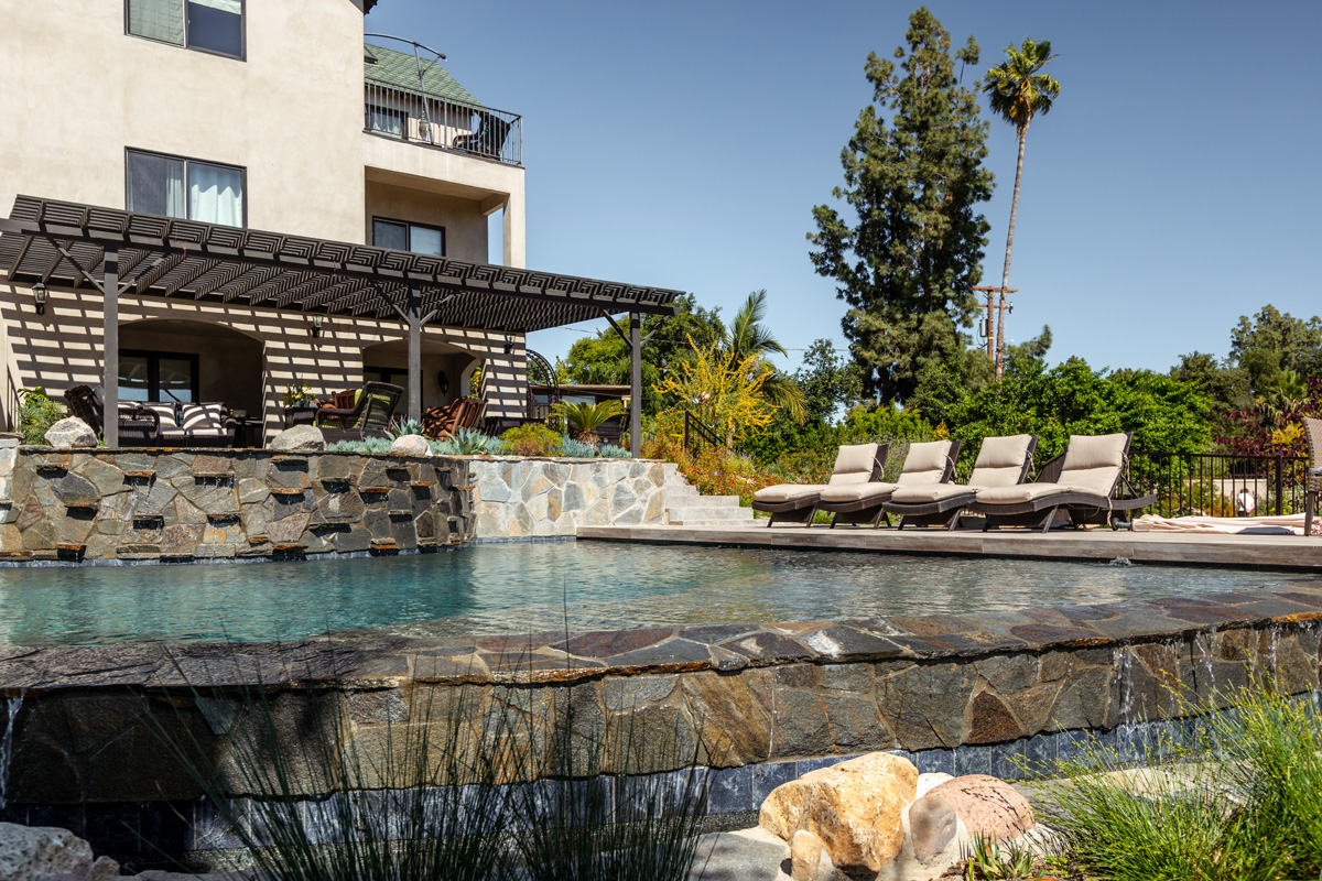 Pasadena custom infinity edge pool, spa and sun deck